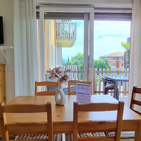 Apartament Casa Carla Peschiera del Garda