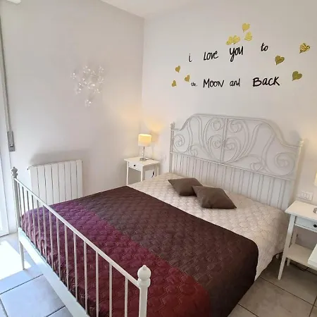 Casa Carla * 페스키에라델가르다