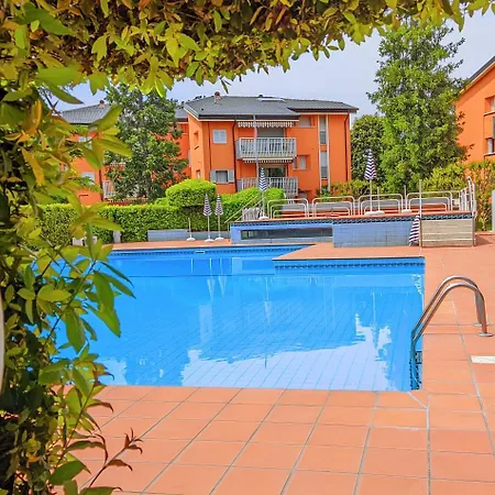 Casa Carla 아파트 페스키에라델가르다