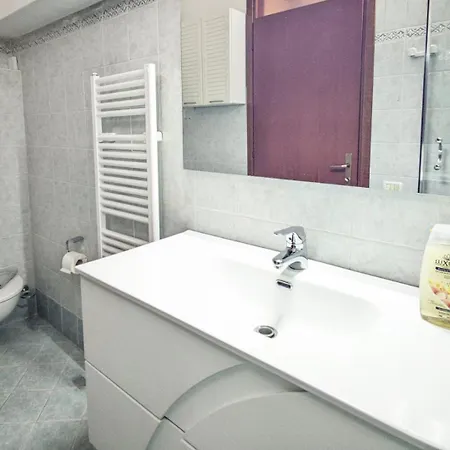 Casa Carla 아파트 페스키에라델가르다